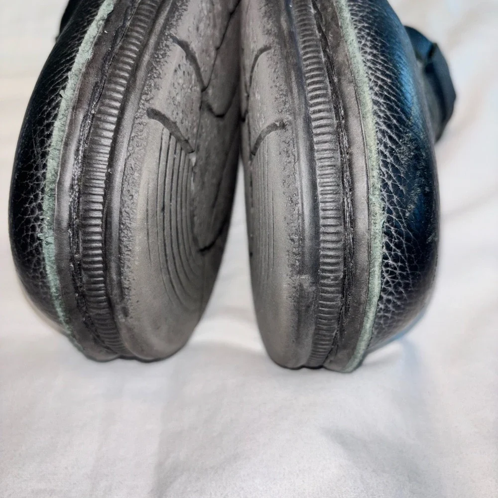 Naot Black Leather Slip-On Clogs